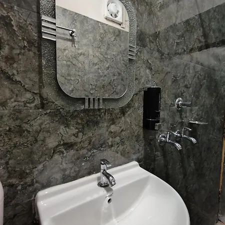 Kailash Heritage Homestay Varanasi Exterior photo