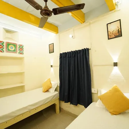 Kailash Heritage Homestay Varanasi Exterior photo