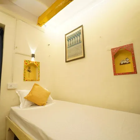 Kailash Heritage Homestay Varanasi Exterior photo
